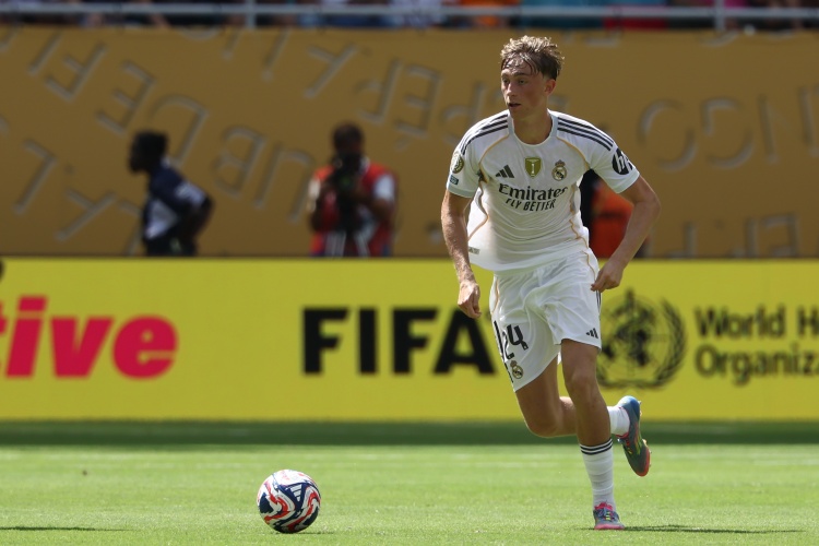 九游官网入口-阿斯：怀森的职责不仅仅是防守，他成为皇马发起进攻的关键球员