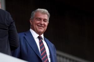 九游官网入口-拉波尔塔：德科在注册问题上的工作很出色，我们有信心都能完成