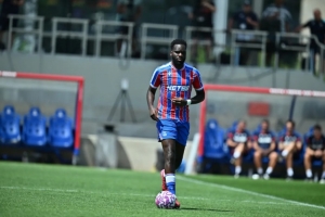 游戏版本-官方：水晶宫前锋爱德华转会加盟朗斯