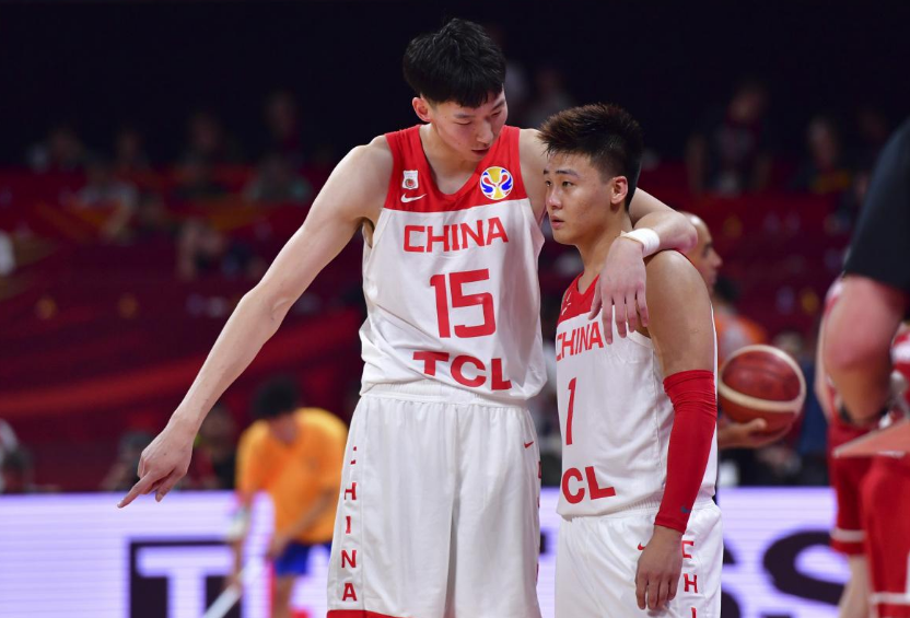 九游娱乐-昔日男篮红队6人聚首北京男篮：李楠成顾问 周琦赵睿雷蒙加盟