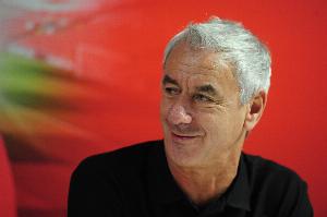 九游官网入口-利物浦官方：伊恩-拉什等4人为利物浦vs切尔西传奇赛教练组成员