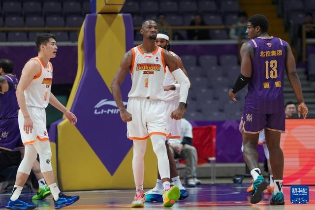 九游娱乐-CBA常规赛：北京控股不敌江苏肯帝亚